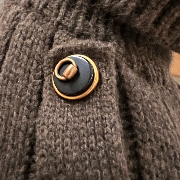 Gucci camel cape- turtleneck - Picture 4 of 10